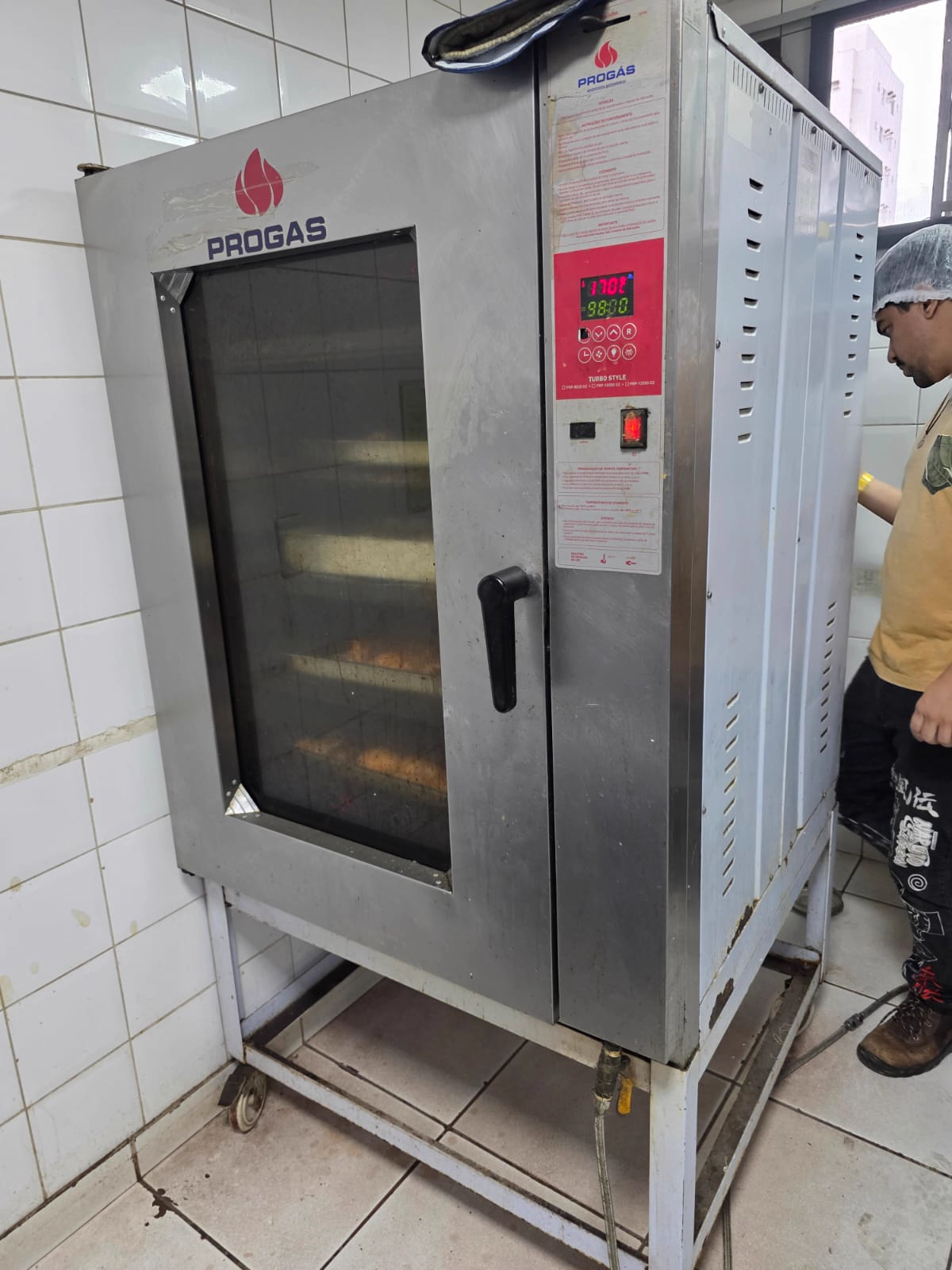 Forno turbo industrial atendido pela Promaq